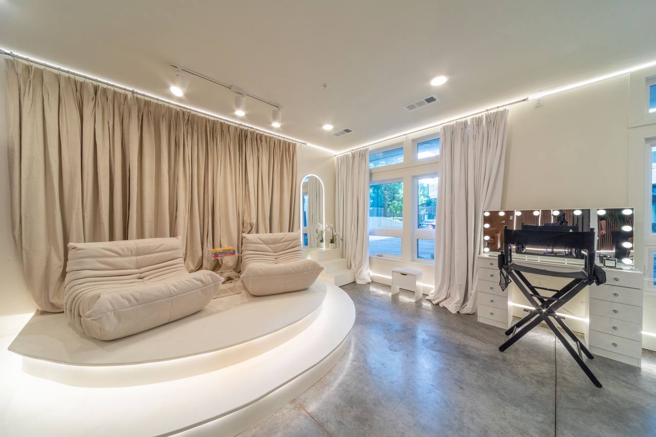 White platform and vanity set